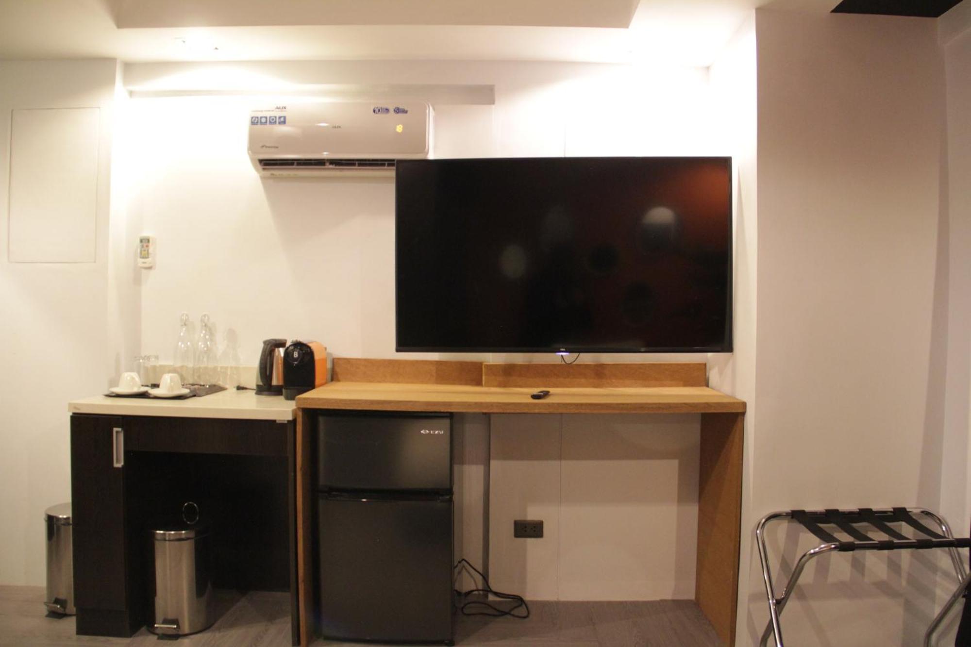 Havitat Boutique Hotel Makati City Buitenkant foto