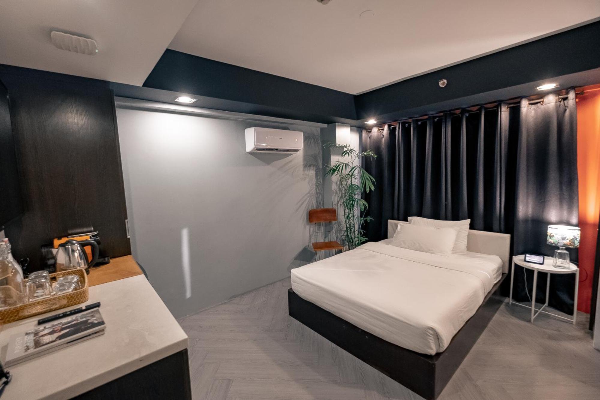 Havitat Boutique Hotel Makati City Buitenkant foto